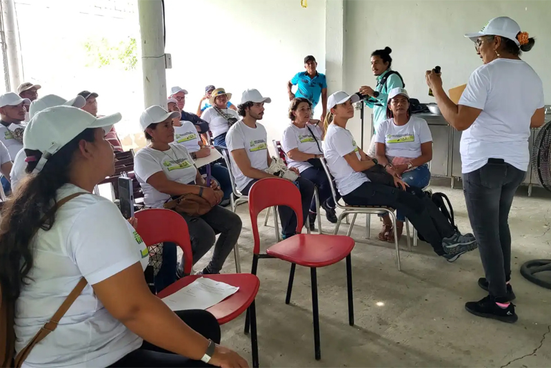 Colombia: Extrayendo lecciones para cambios duraderos hacia la igualdad en el acceso a la tierra y los recursos